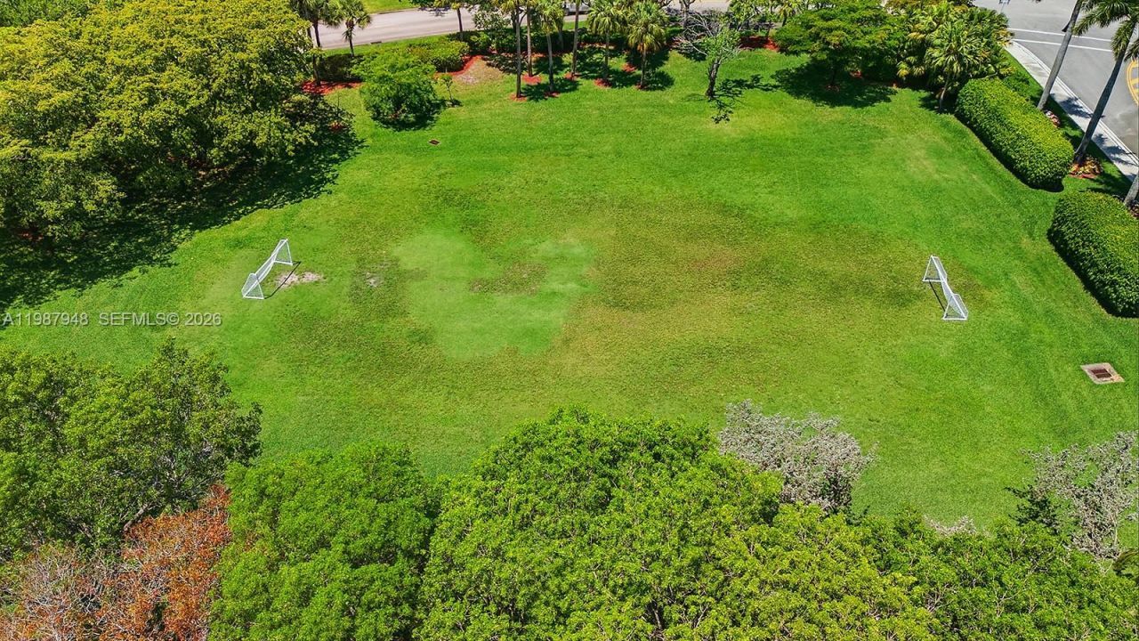 1511 NW 168th Ave, Pembroke Pines, FL 33028 Photo