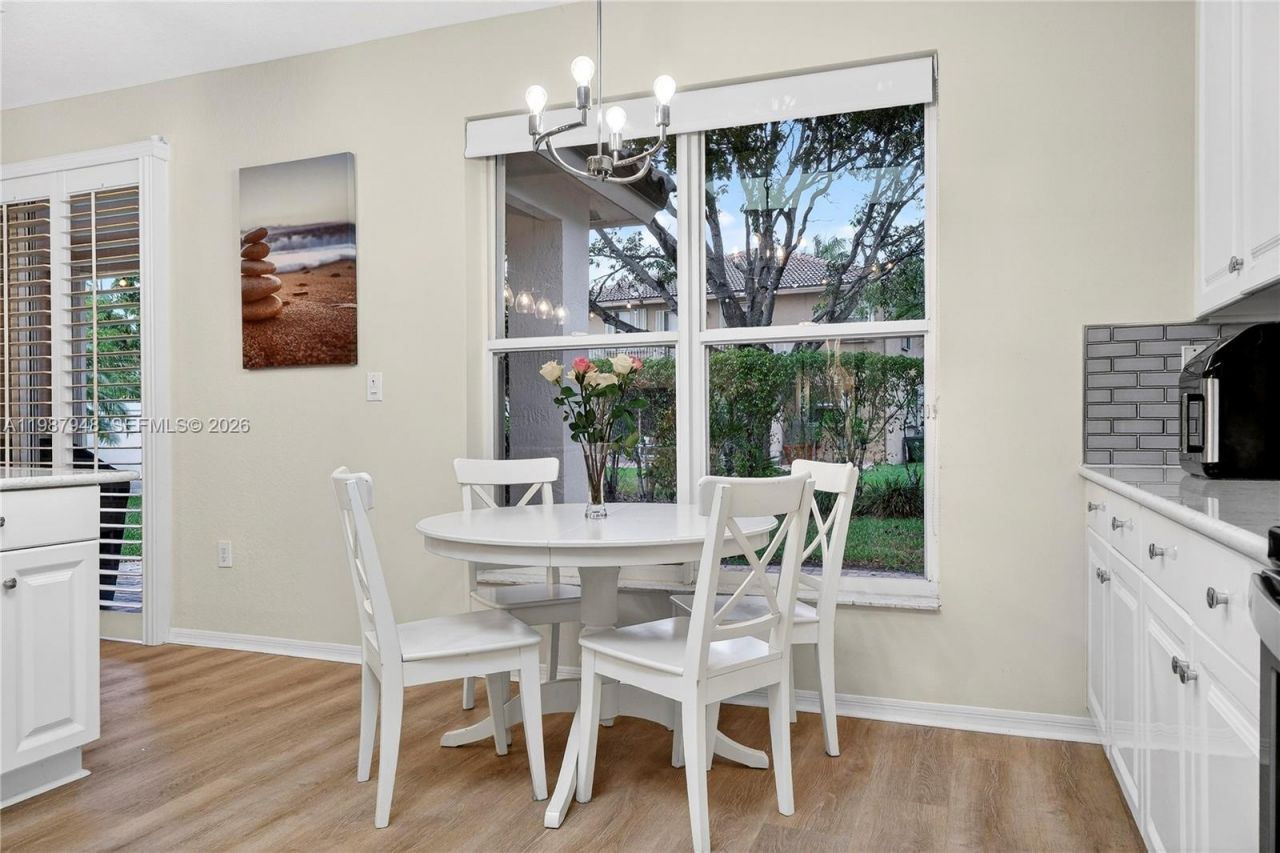 1511 NW 168th Ave, Pembroke Pines, FL 33028 Photo