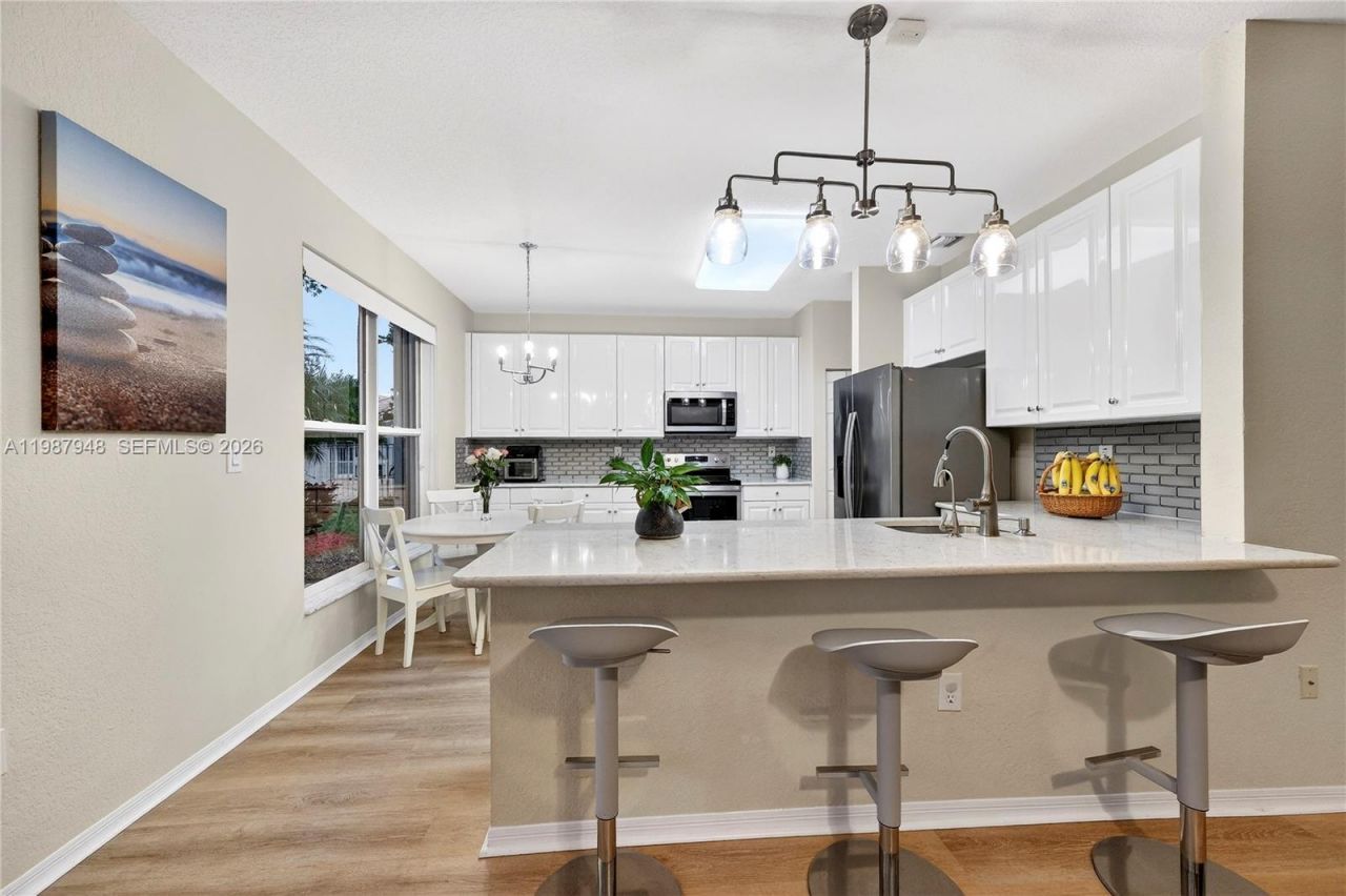 1511 NW 168th Ave , Pembroke Pines, FL 33028 Photo