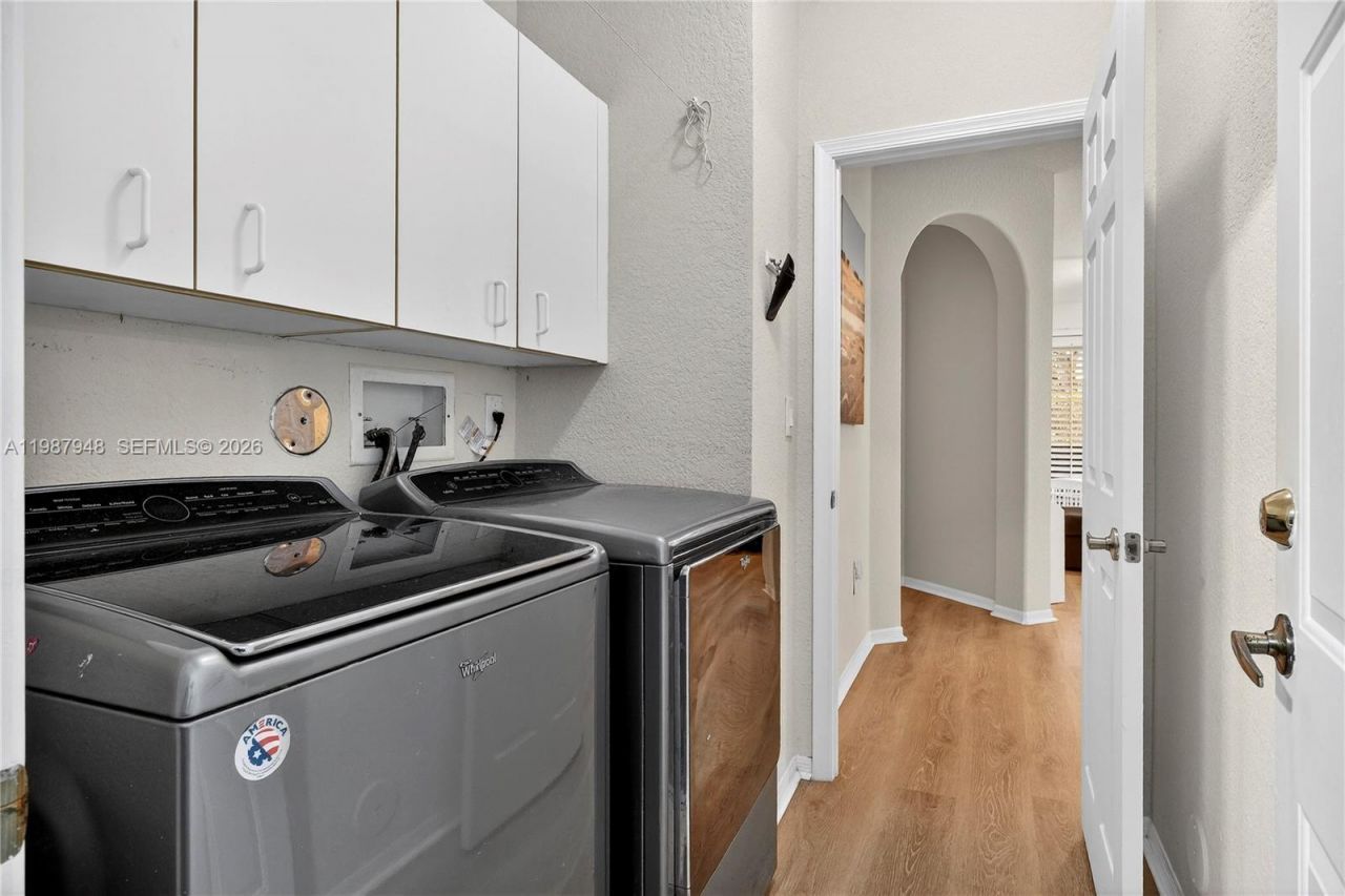 1511 NW 168th Ave, Pembroke Pines, FL 33028 Photo
