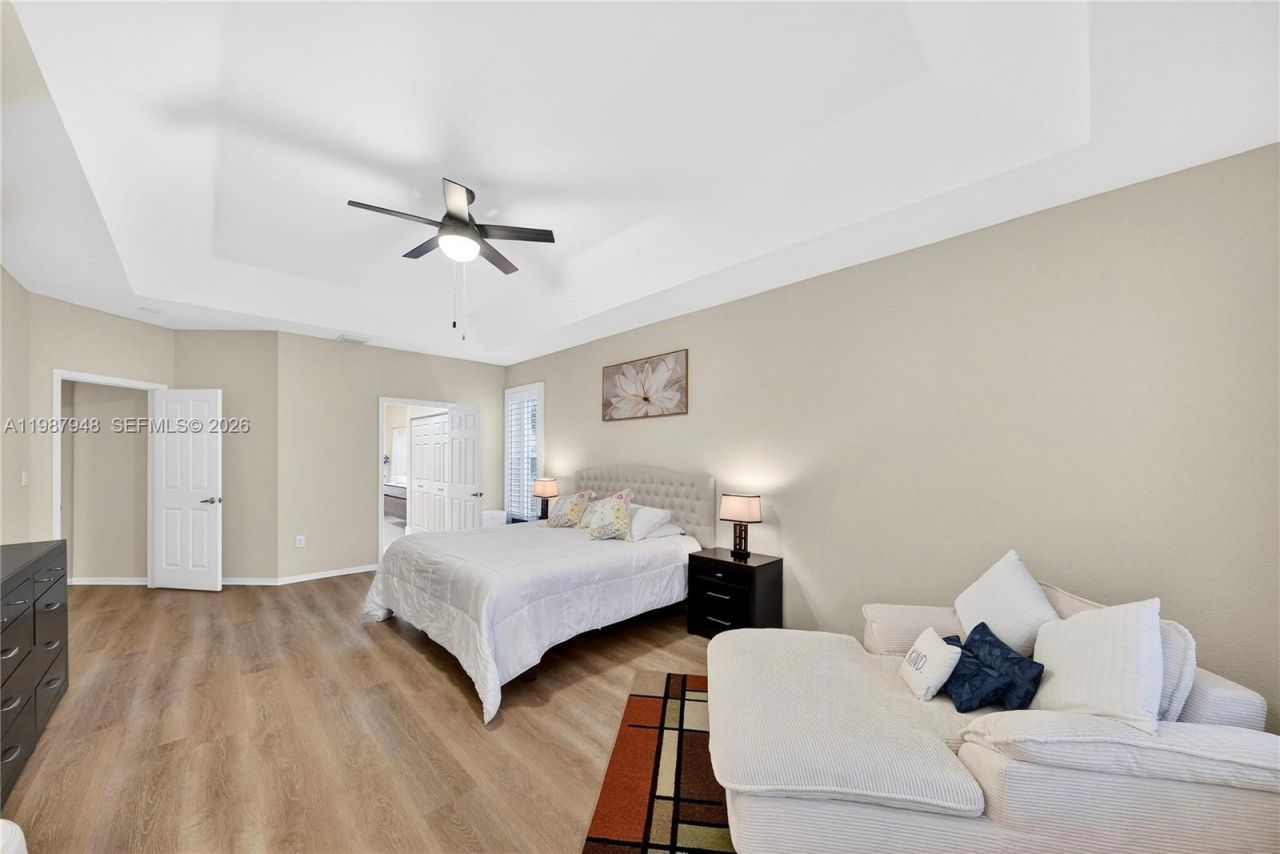 1511 NW 168th Ave, Pembroke Pines, FL 33028 Photo