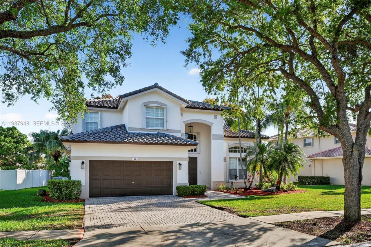1511 NW 168th Ave , Pembroke Pines, FL 33028 Photo