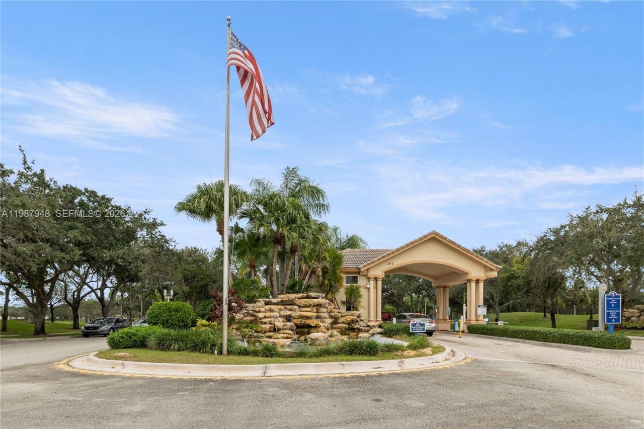 1511 NW 168th Ave , Pembroke Pines, FL 33028 Photo