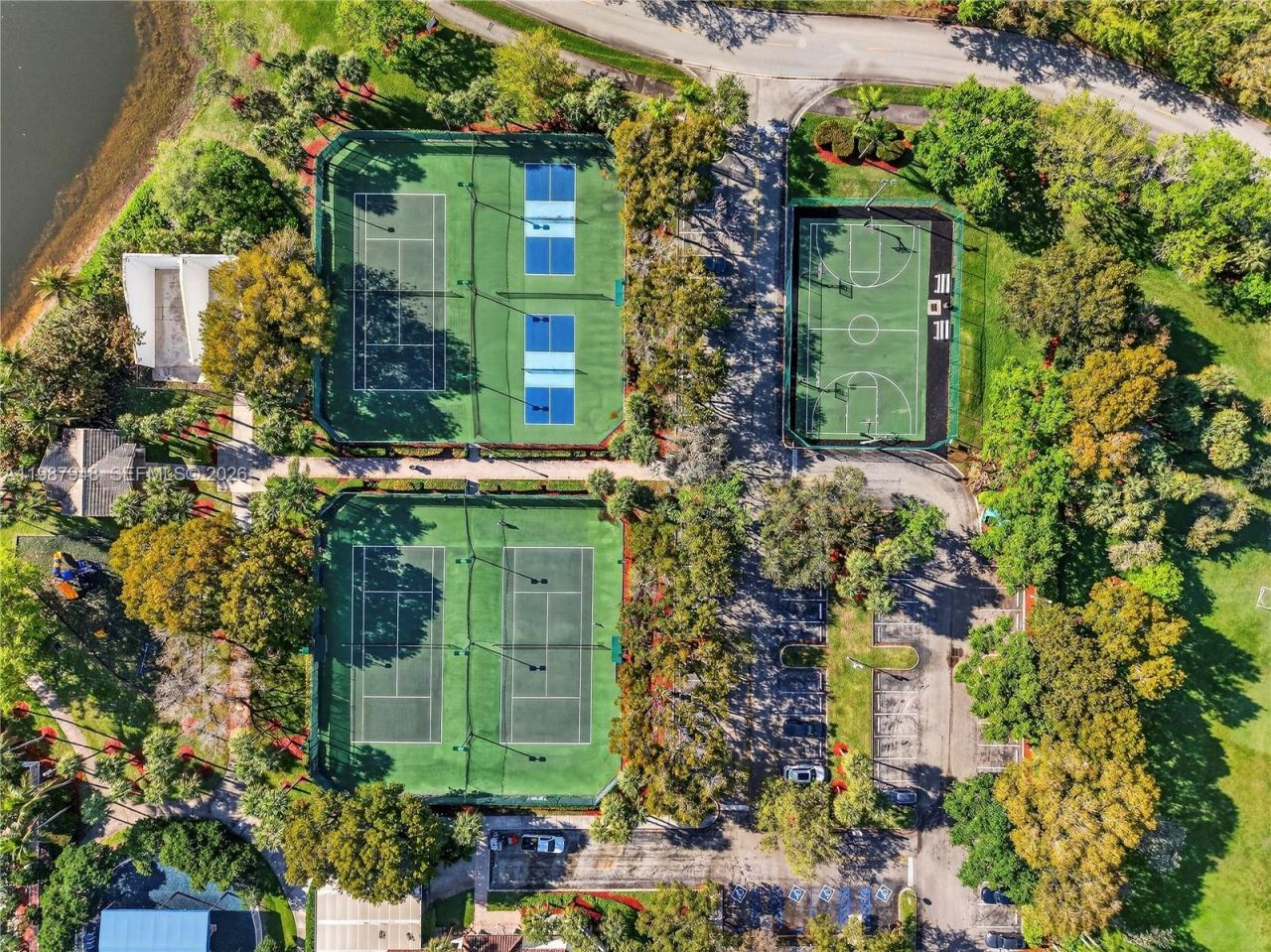 1511 NW 168th Ave , Pembroke Pines, FL 33028 Photo