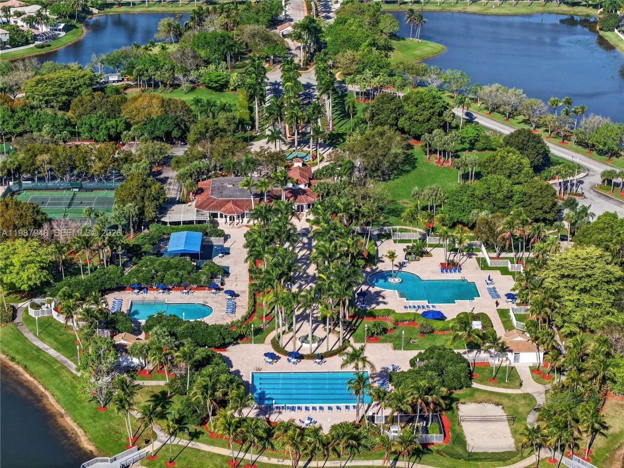 1511 NW 168th Ave , Pembroke Pines, FL 33028 Photo