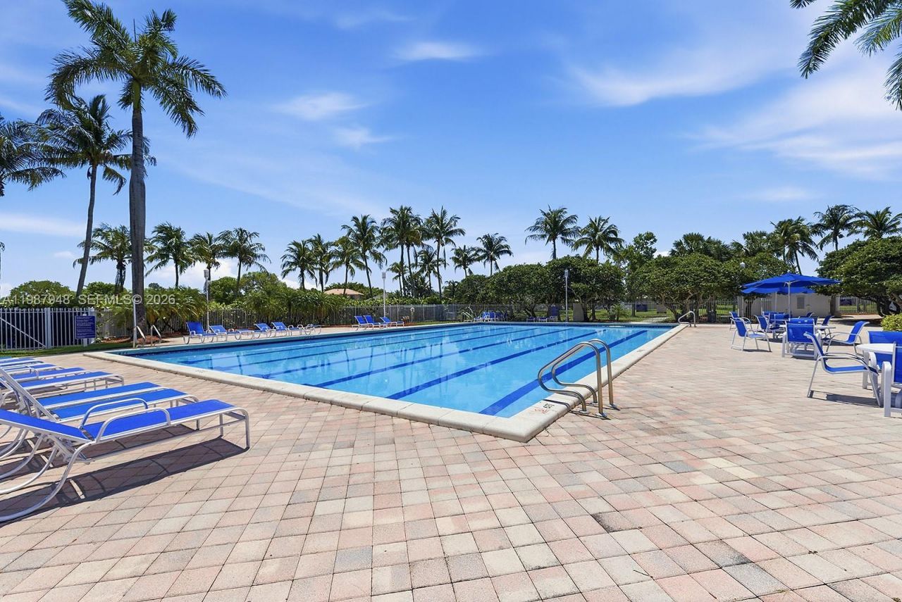 1511 NW 168th Ave, Pembroke Pines, FL 33028 Photo