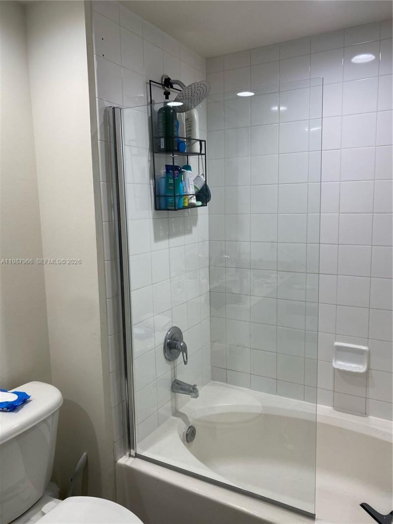 2000 N Bayshore Dr , Unit 506, Miami, FL 33137 Photo