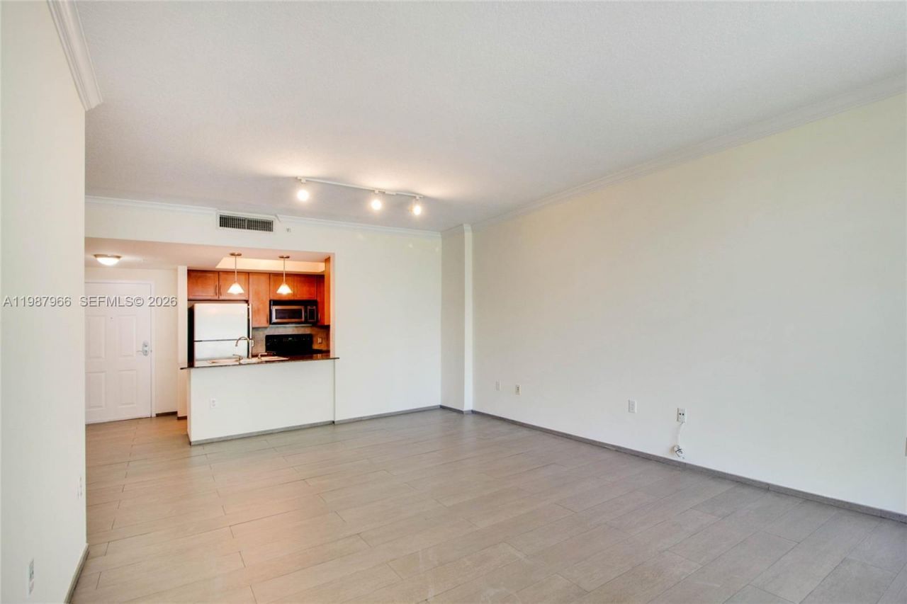 2000 N Bayshore Dr , Unit 506, Miami, FL 33137 Photo