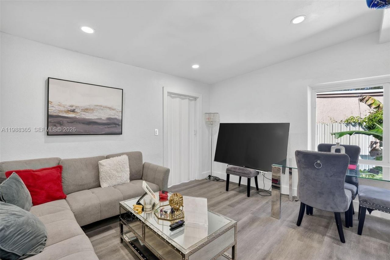 2001 Rutland St, Opa Locka, FL 33054 Photo