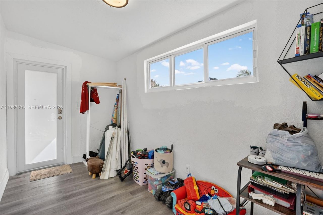 2001 Rutland St, Opa Locka, FL 33054 Photo