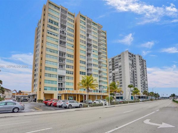 1410 S Ocean Dr , Unit 1102, Hollywood, FL 33019