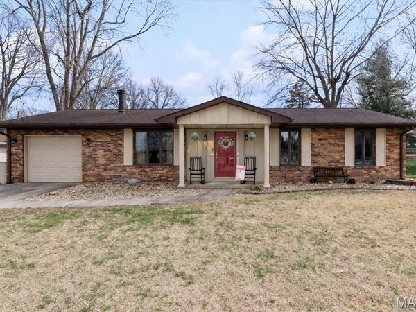 414 Parkview Drive, Lebanon, IL 62254