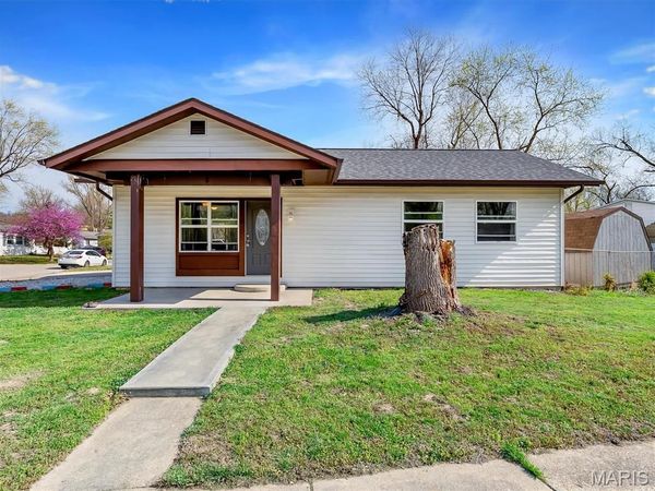 69 Cedar Ledge Drive, Pacific, MO 63069