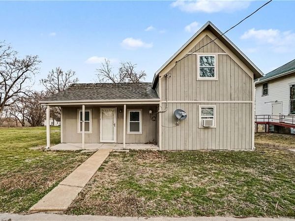 205 E 2nd Street, Winston, MO 64689