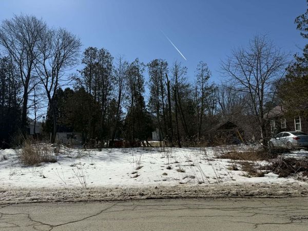 10 Hersey Avenue, Bangor, ME 04401