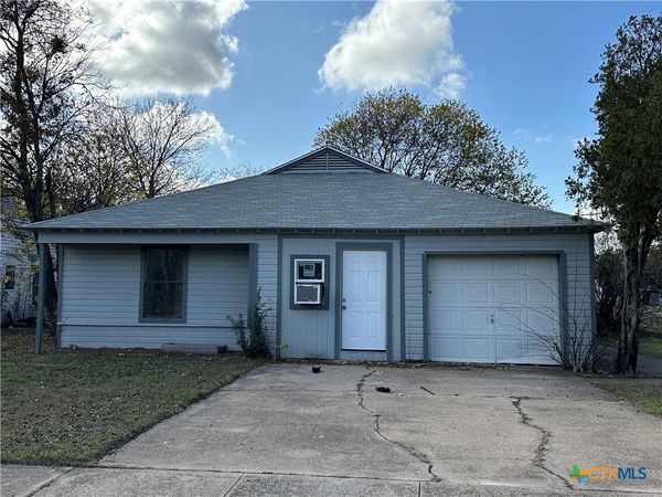 1802 Alamo Avenue , Killeen, TX 76541
