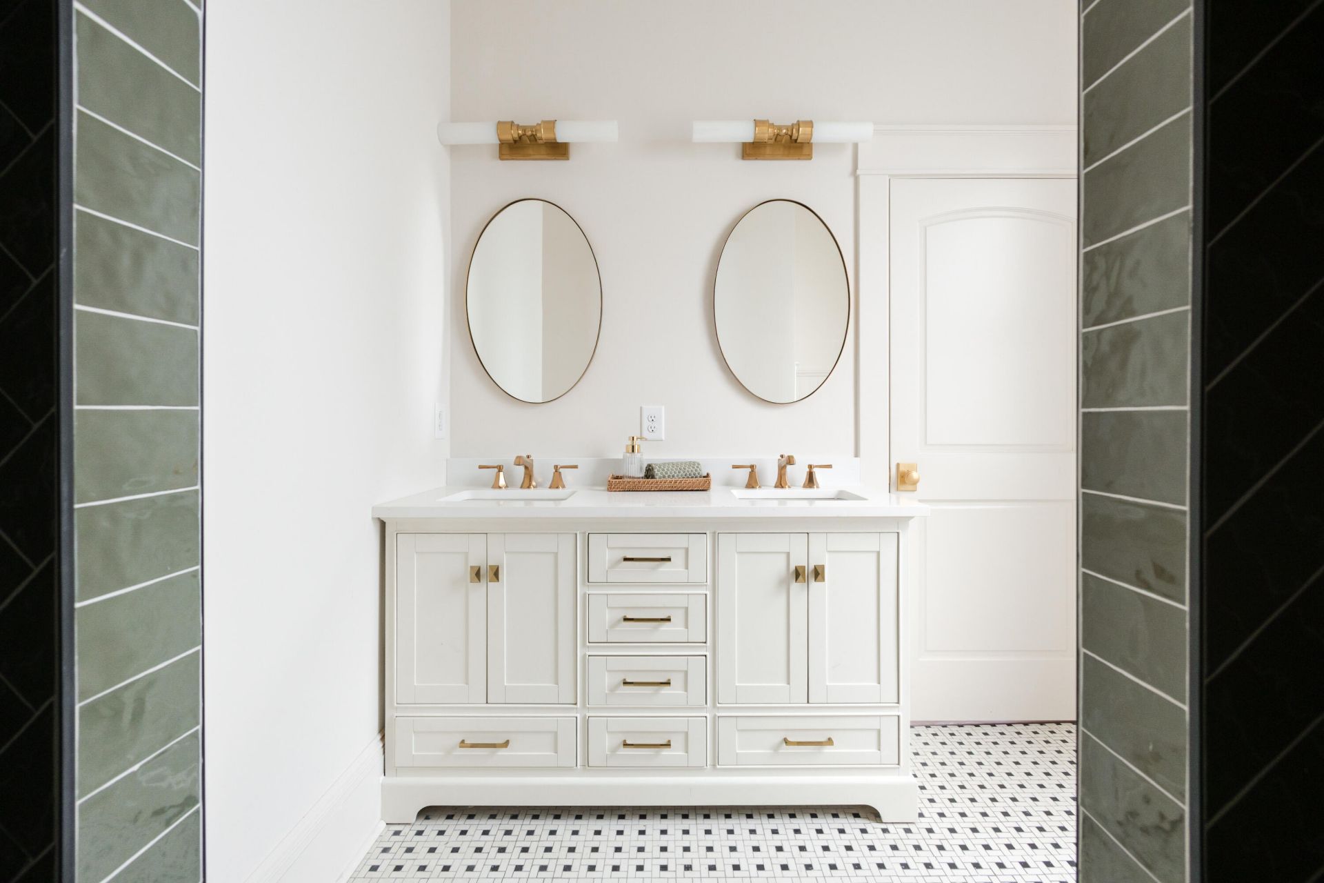 63 Montagu Street Photo 30