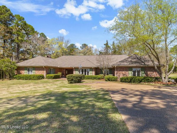 6145 Wirtz Road, Flowood, MS 39232