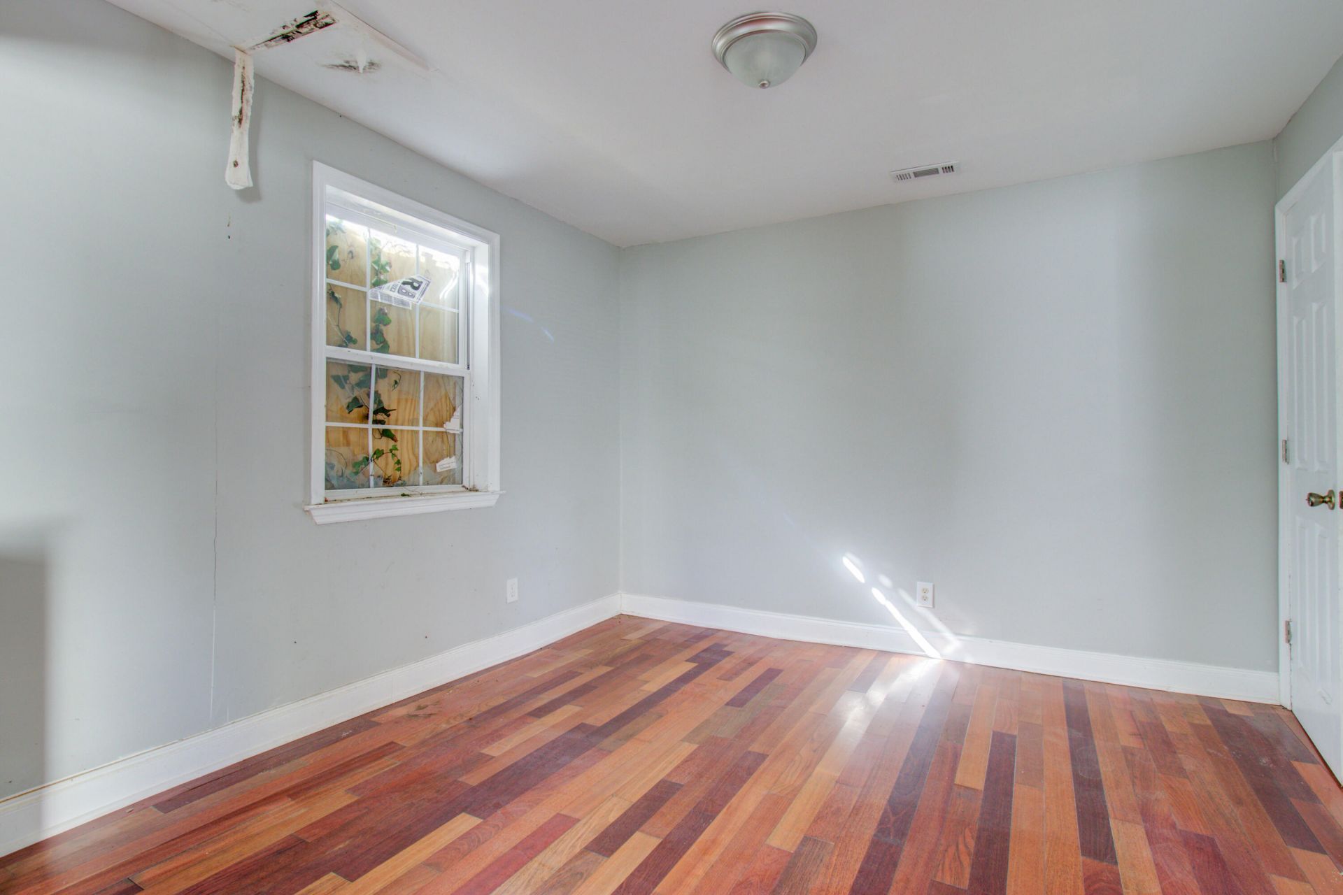 30 Poinsett Street Photo 11