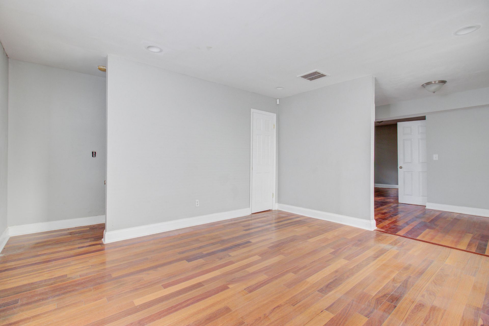 30 Poinsett Street Photo 18
