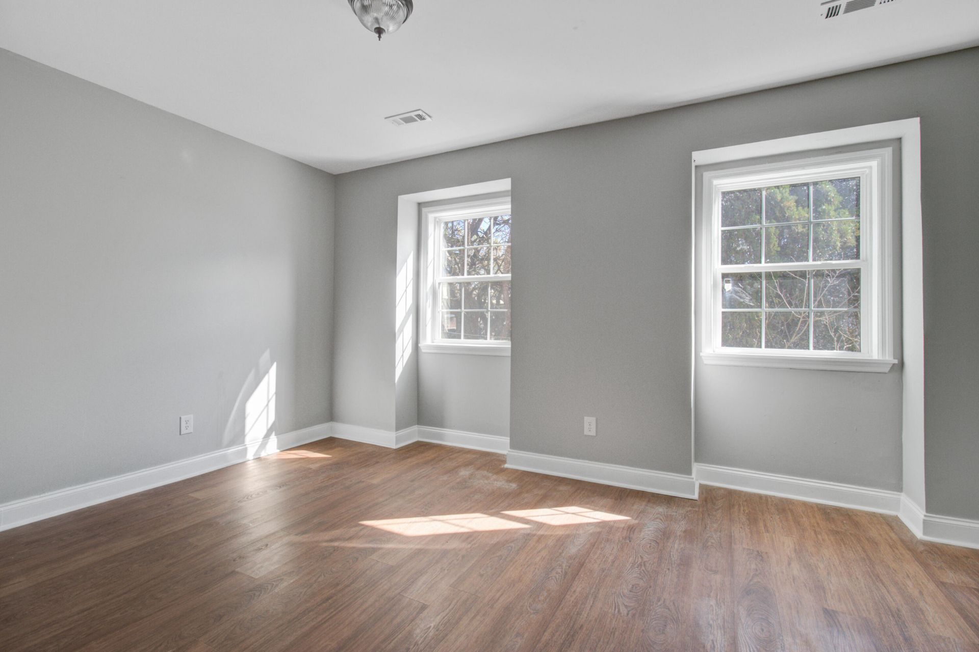 30 Poinsett Street Photo 25