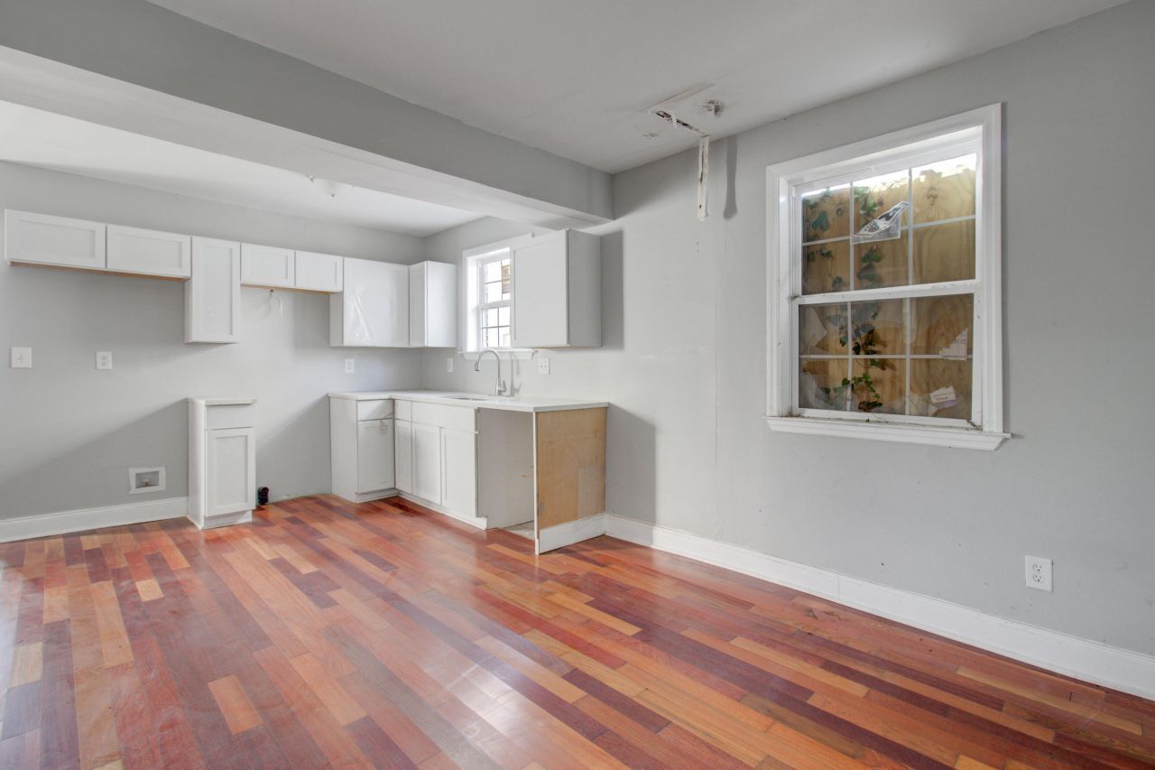 30 Poinsett Street Photo 6