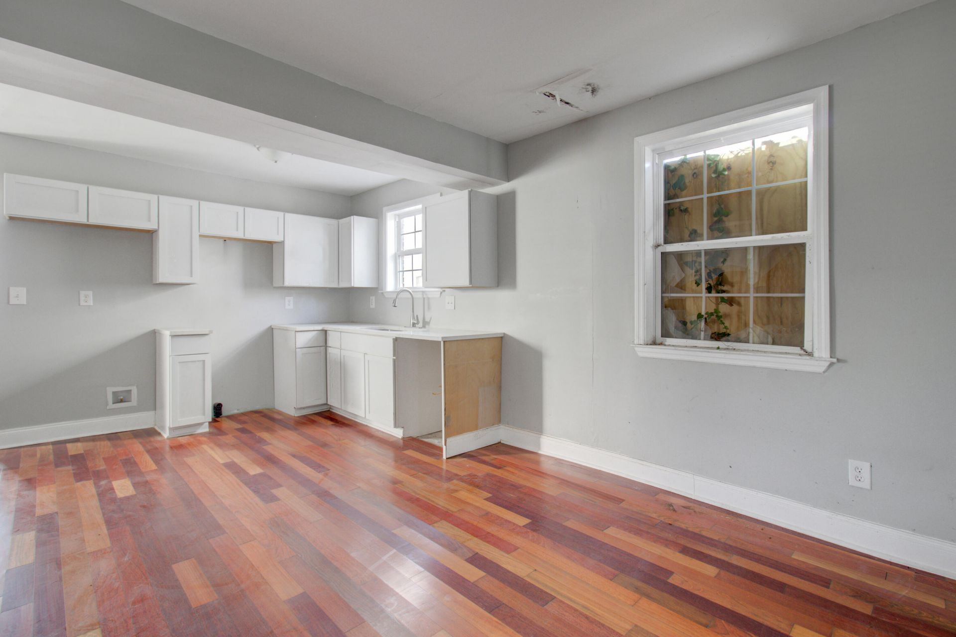 30 Poinsett Street Photo 7