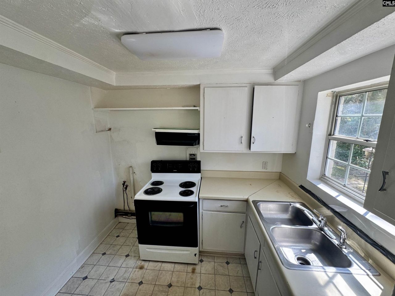 2108 Broad Street  Photo 5