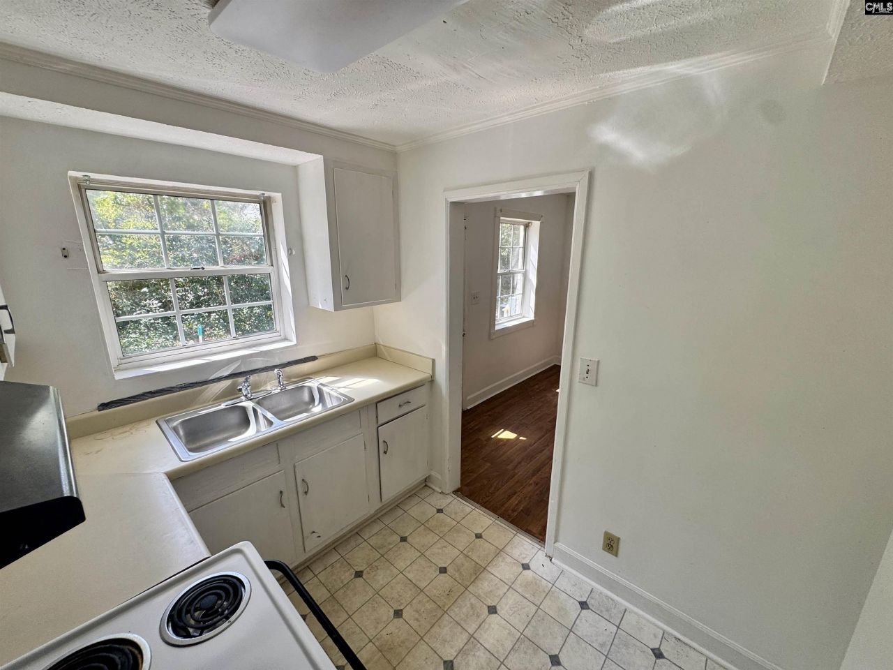 2108 Broad Street  Photo 6