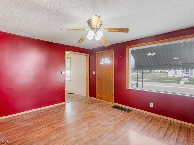 334 W 4th Street , Dover, OH 44622 Photo 6