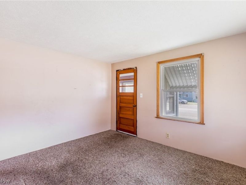 334 W 4th Street , Dover, OH 44622 Photo 7