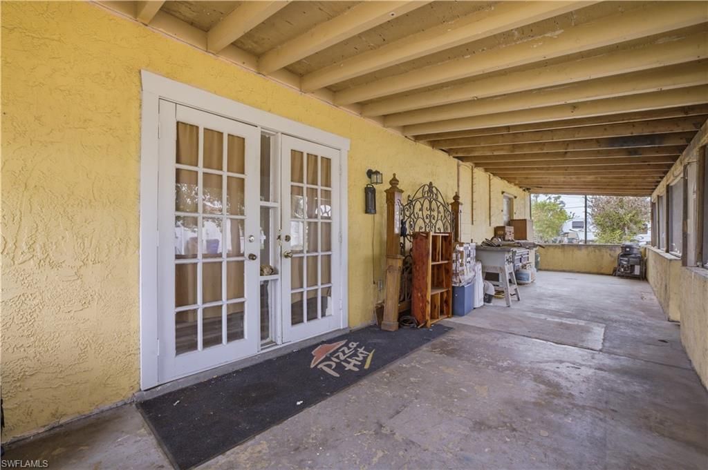 1154 Navajo Ave , Lehigh Acres, FL 33936 Photo