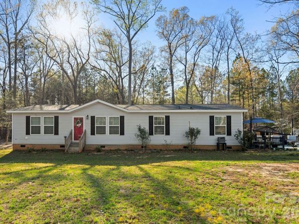246 Deberry Road , Mount Gilead, NC 27306