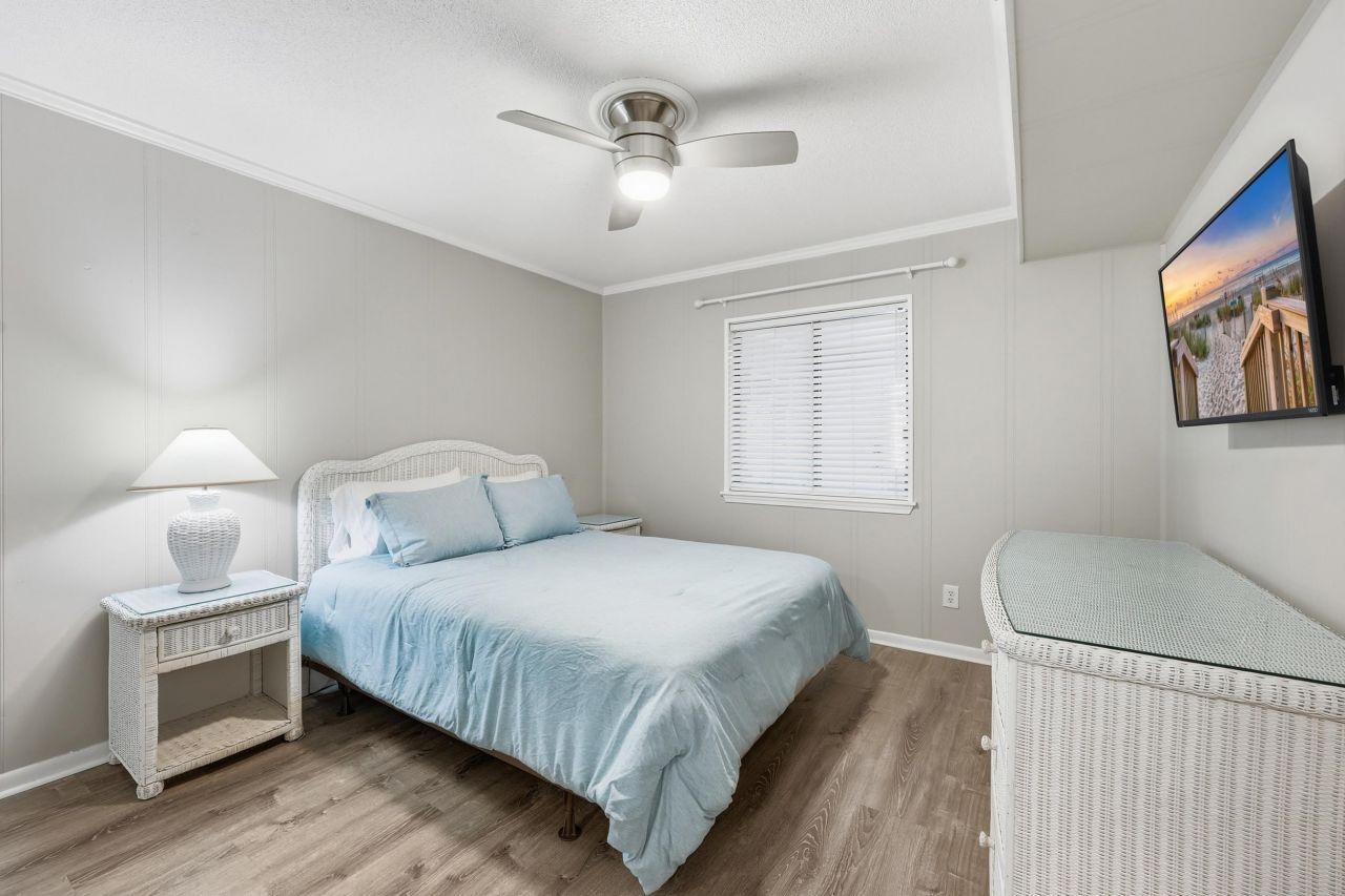 900 N Waccamaw Dr. Photo 12