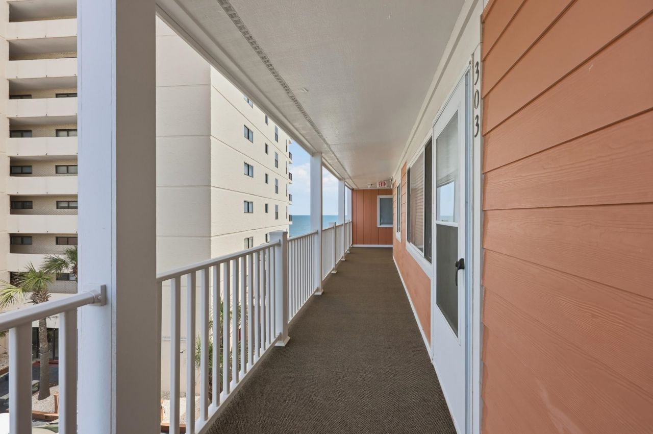 900 N Waccamaw Dr. Photo 31