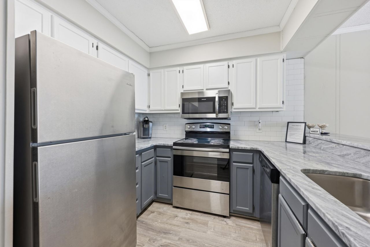 900 N Waccamaw Dr. Photo 7