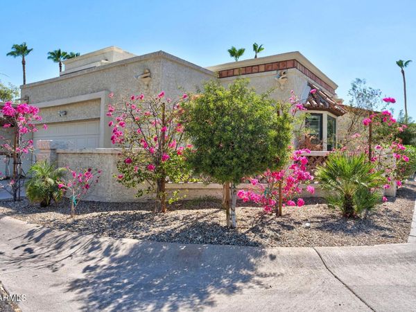 4615 E MONTE Way, Phoenix, AZ 85044