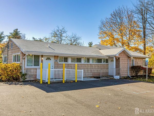 3 Stanworth Road, Kendall Park, NJ 08824