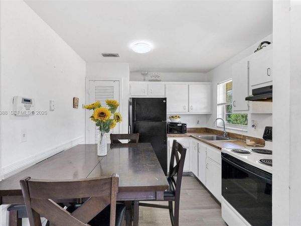 5150 NE 6th Ave, Unit 117, Oakland Park, FL 33334