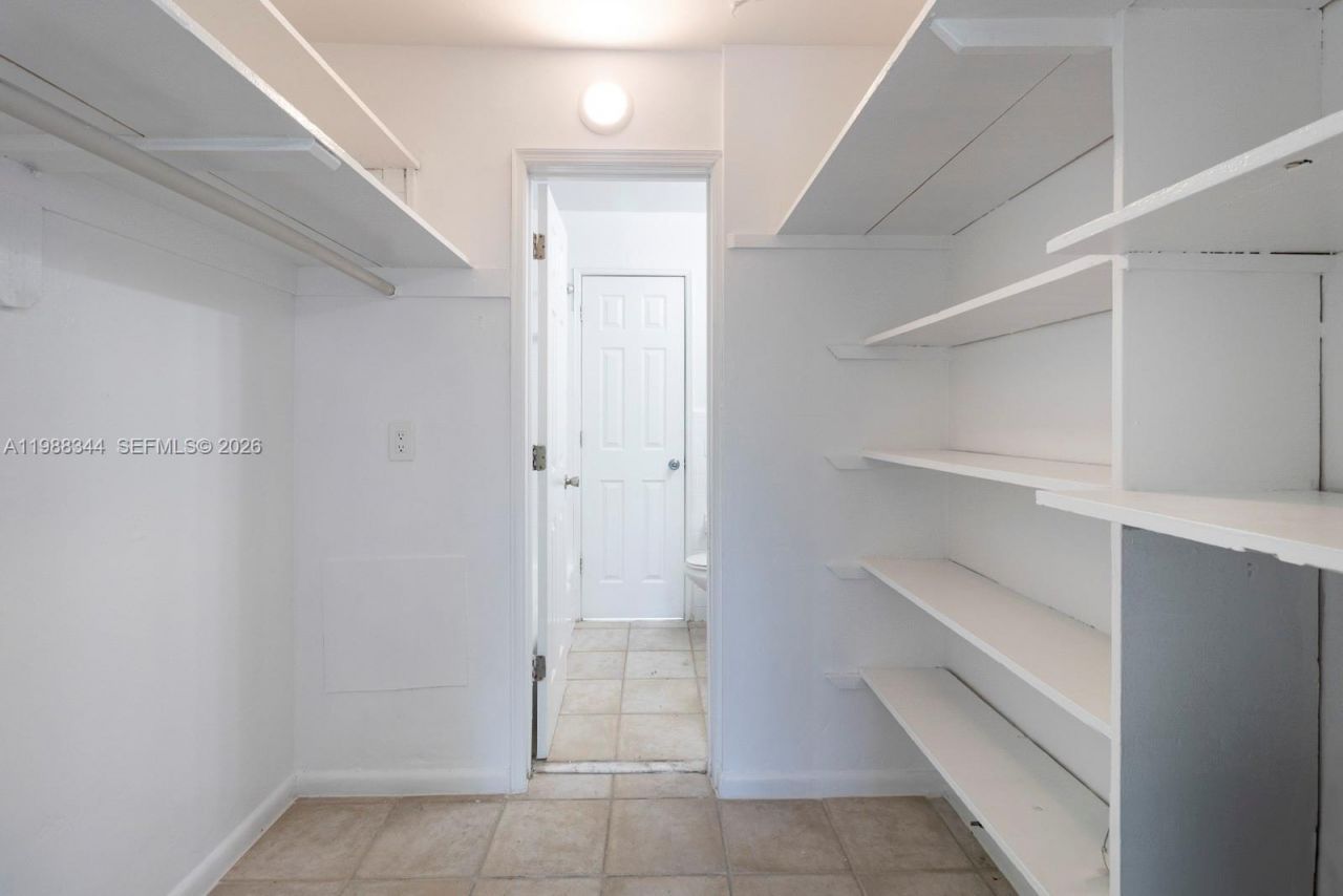 2323 SE 18th St , Unit 1, Fort Lauderdale, FL 33316 Photo