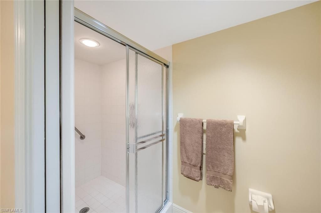 20 Seagate Dr, Unit 803, Naples, FL 34103 Photo