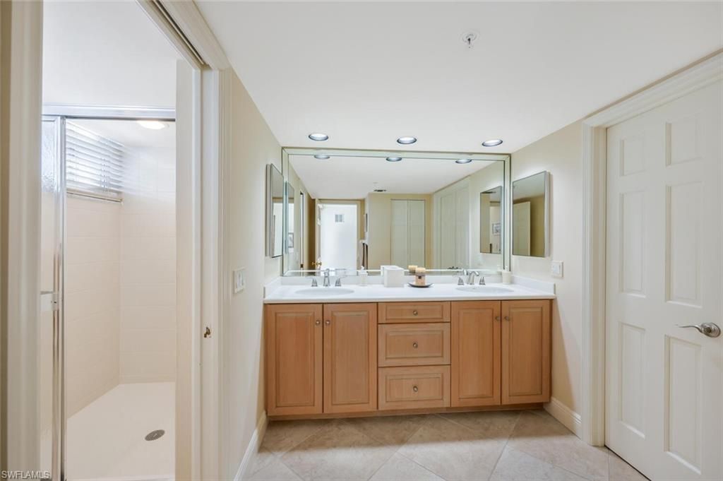 20 Seagate Dr, Unit 803, Naples, FL 34103 Photo