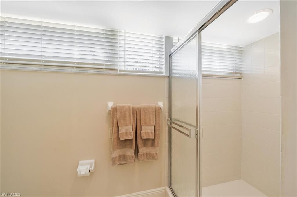 20 Seagate Dr, Unit 803, Naples, FL 34103 Photo