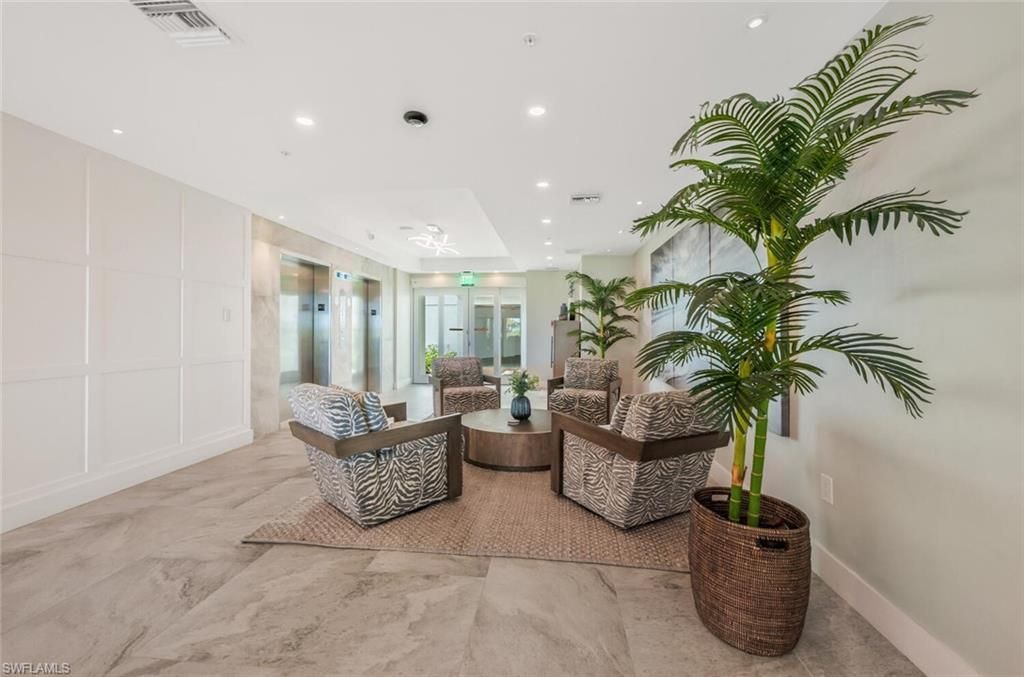 20 Seagate Dr, Unit 803, Naples, FL 34103 Photo