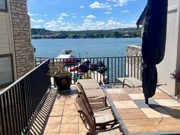 103 Island DR, Unit 8, Horseshoe Bay, TX 78657