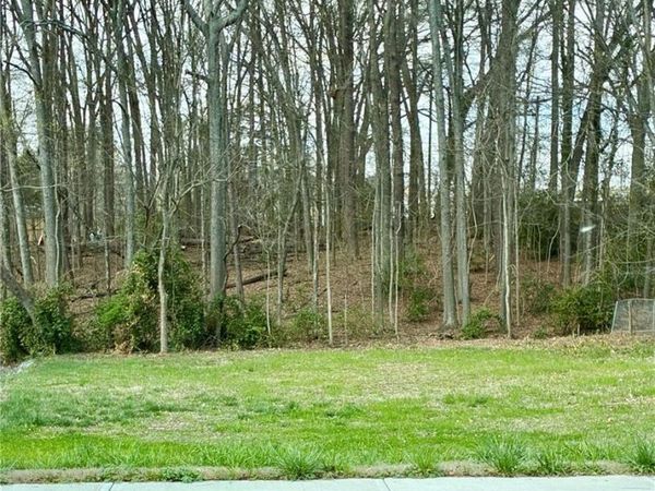 4487 Maple Drive , Acworth, GA 30101