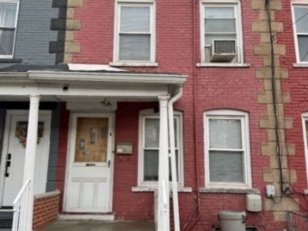 680 12Chestnut St, Kearny, NJ 07032