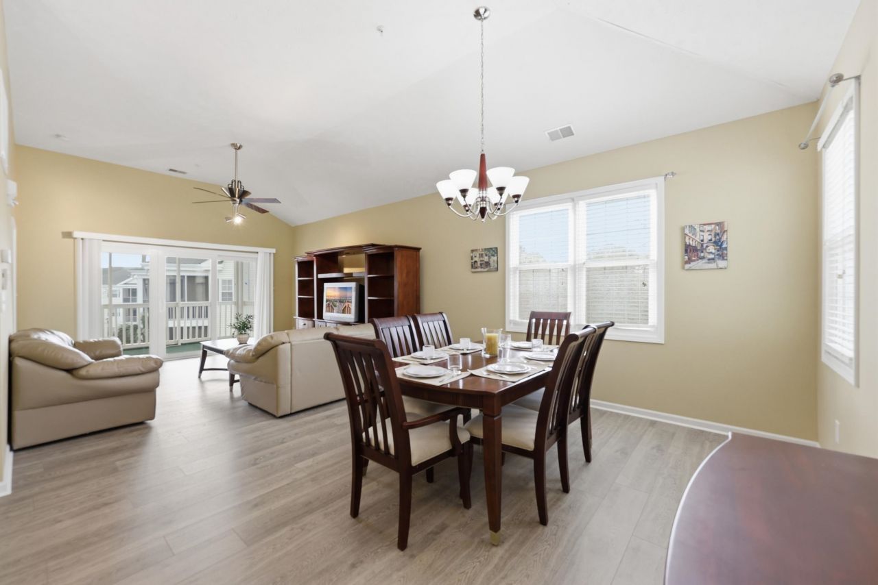 601 Hillsdale Dr.  Photo 11