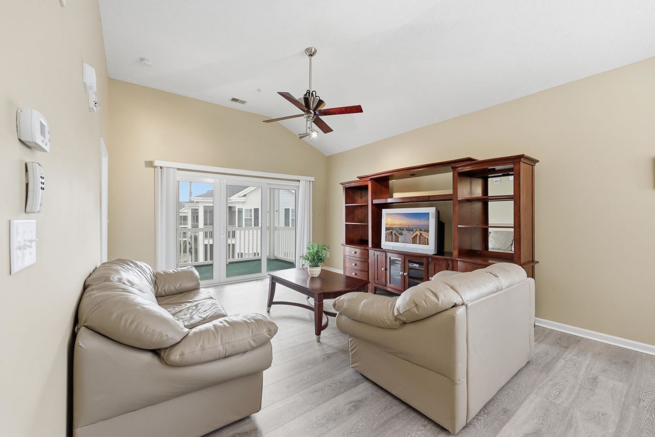 601 Hillsdale Dr.  Photo 17