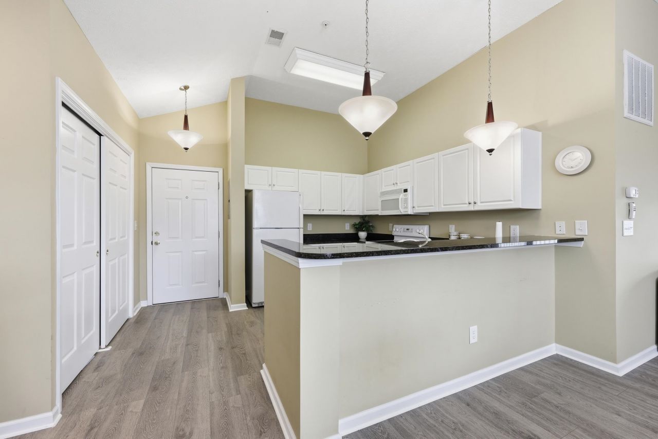 601 Hillsdale Dr.  Photo 7